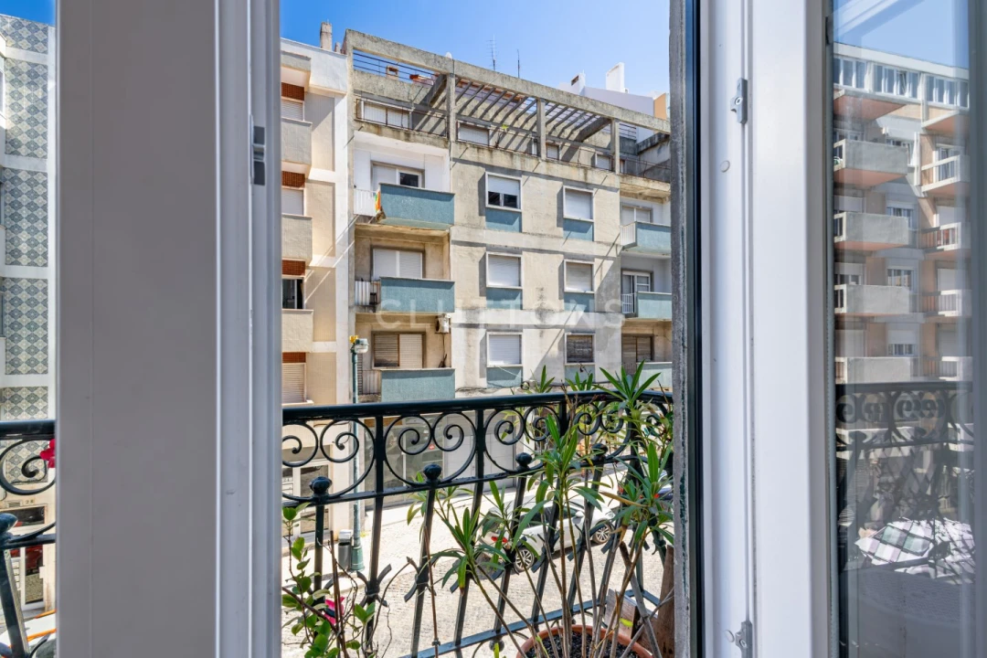 Apartamento T3 para Venda em Santo António Foto 28