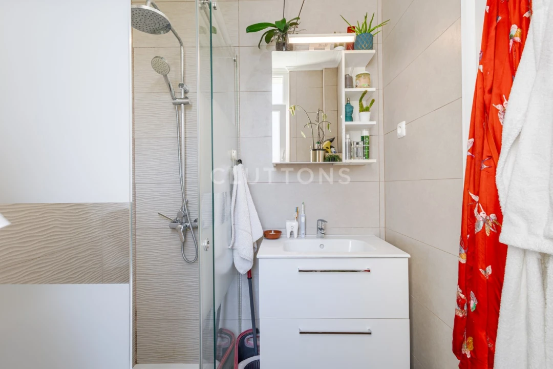 Apartamento T3 para Venda em Santo António Foto 18