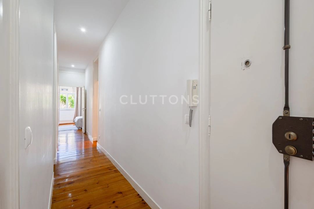 Apartamento T3 para Venda em Santo António Foto 8