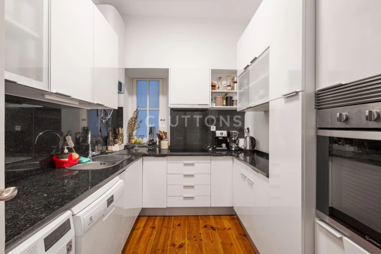 Apartamento T3 para Venda em Santo António Foto 5
