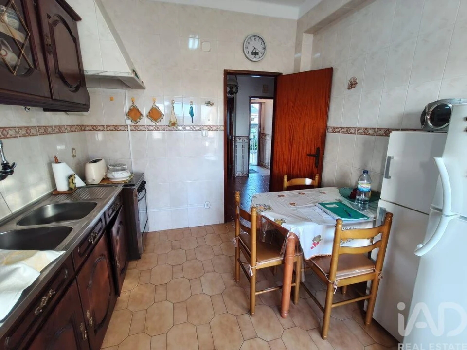 Apartamento T2 para Venda em Moita Foto 33