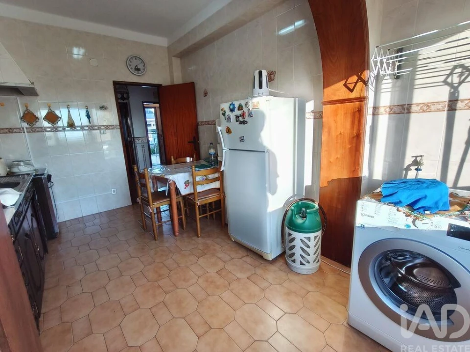 Apartamento T2 para Venda em Moita Foto 32