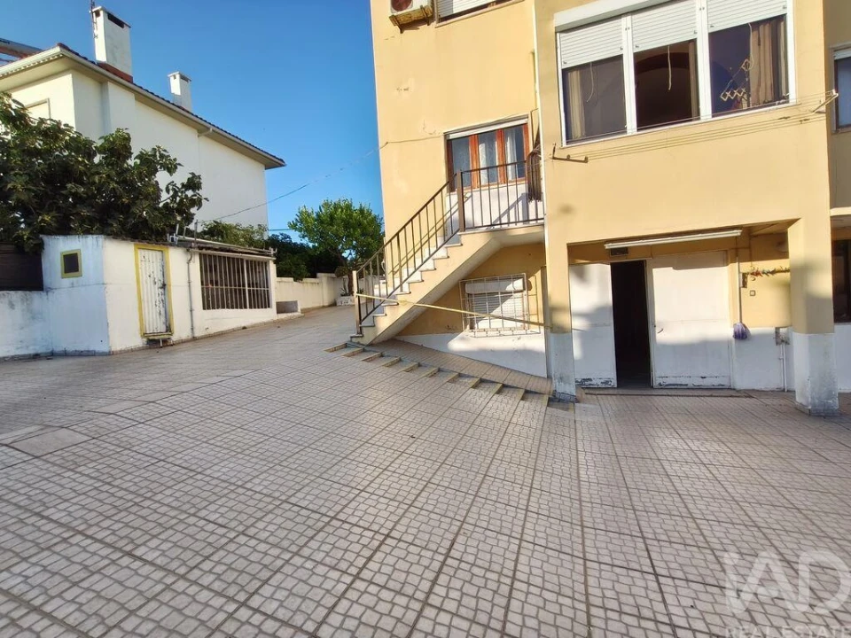 Apartamento T2 para Venda em Moita Foto 7