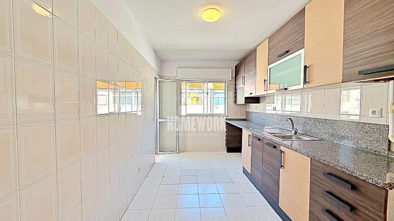 Apartamento T3 para Venda em Montijo e Afonsoeiro Foto 26