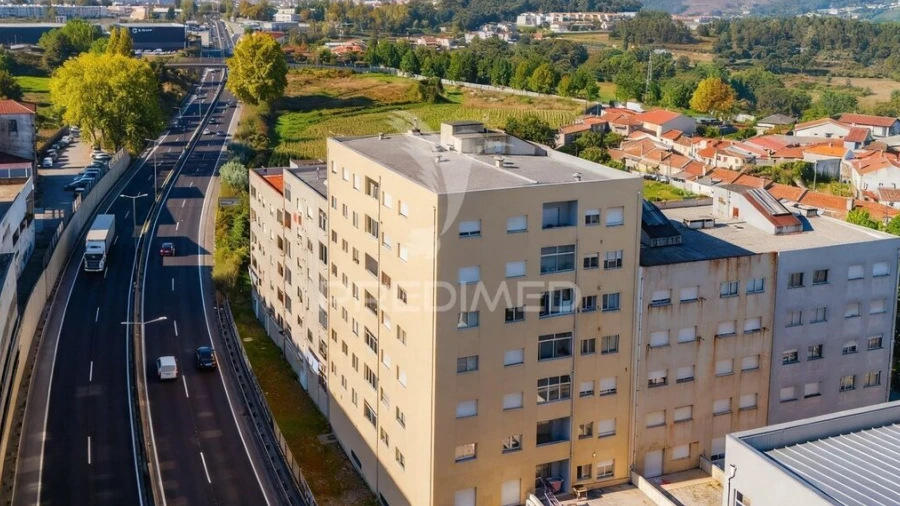 Apartamento T3 para Venda em Braga (Maximinos, Sé e Cividade)