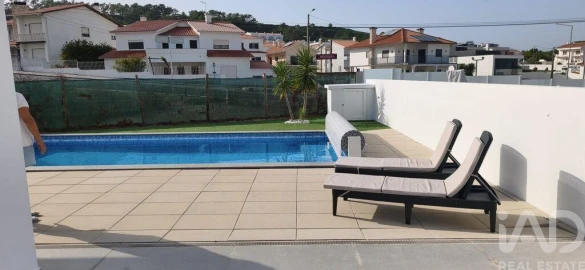 Moradia T4 para Venda em Tornada e Salir do Porto