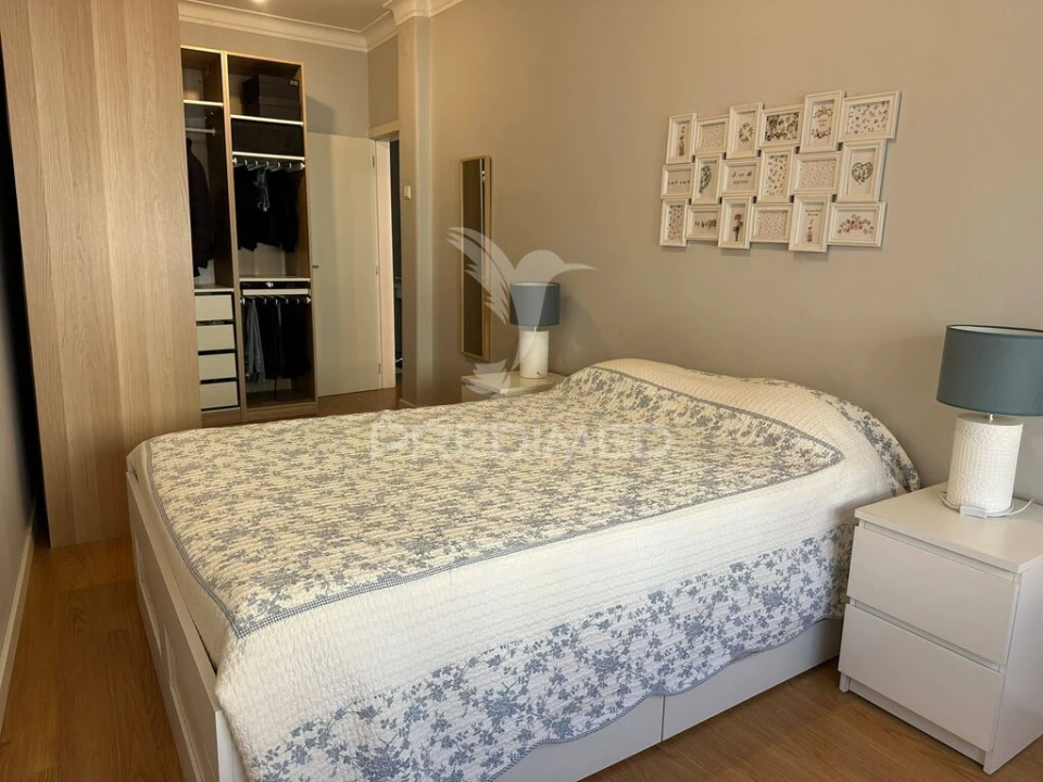 Apartamento T2 para Venda em Queluz e Belas Foto 3