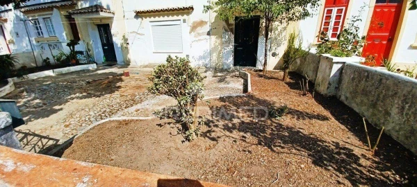 Moradia T8 para Venda em Ribeira de Nisa e Carreiras
