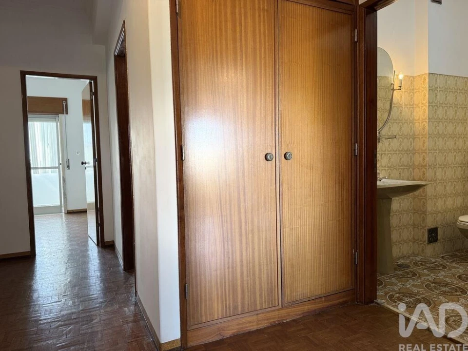 Apartamento T3 para Venda em Corroios Foto 18