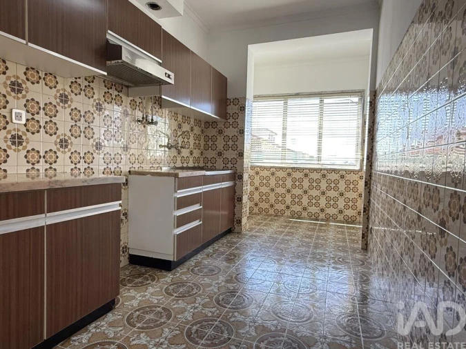 Apartamento T3 para Venda em Corroios Foto 11