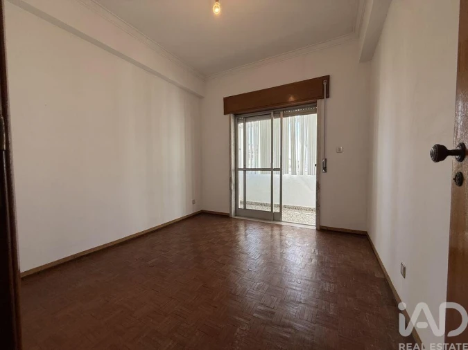 Apartamento T3 para Venda em Corroios Foto 7