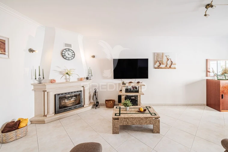 Apartamento T3 para Venda em Massamá e Monte Abraão Foto 5
