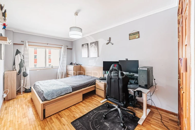 Apartamento T3 para Venda em Massamá e Monte Abraão Foto 17