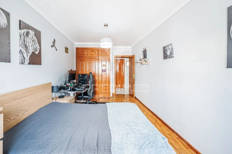 Apartamento T3 para Venda em Massamá e Monte Abraão Foto 18