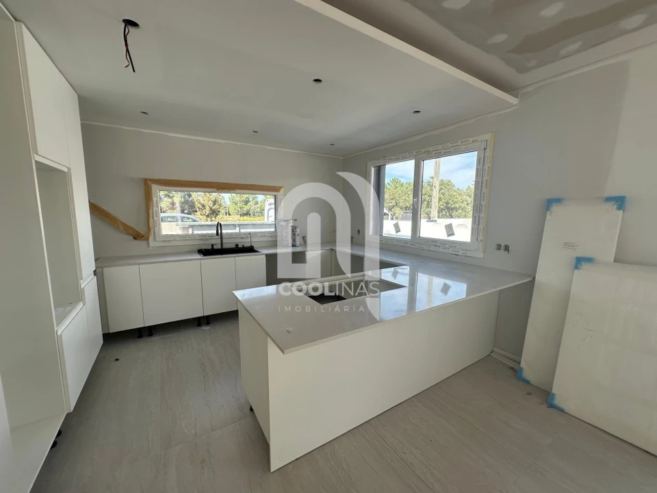 Moradia T4 para Venda em Quinta do Anjo Foto 32
