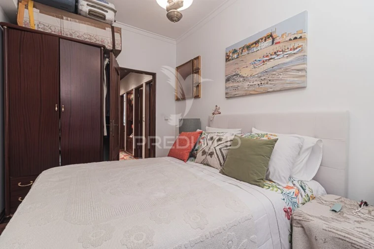 Apartamento T2 para Venda em Amora Foto 12