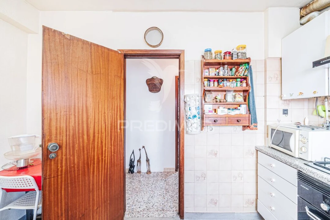 Apartamento T2 para Venda em Queluz e Belas Foto 20