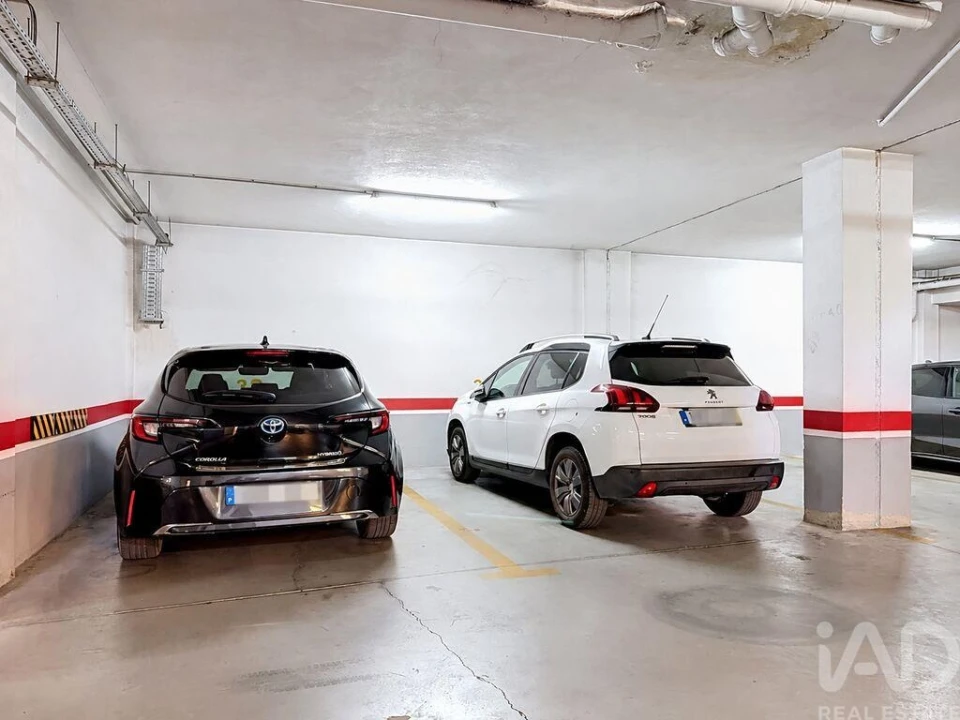 Apartamento T2 para Venda em Quarteira Foto 36