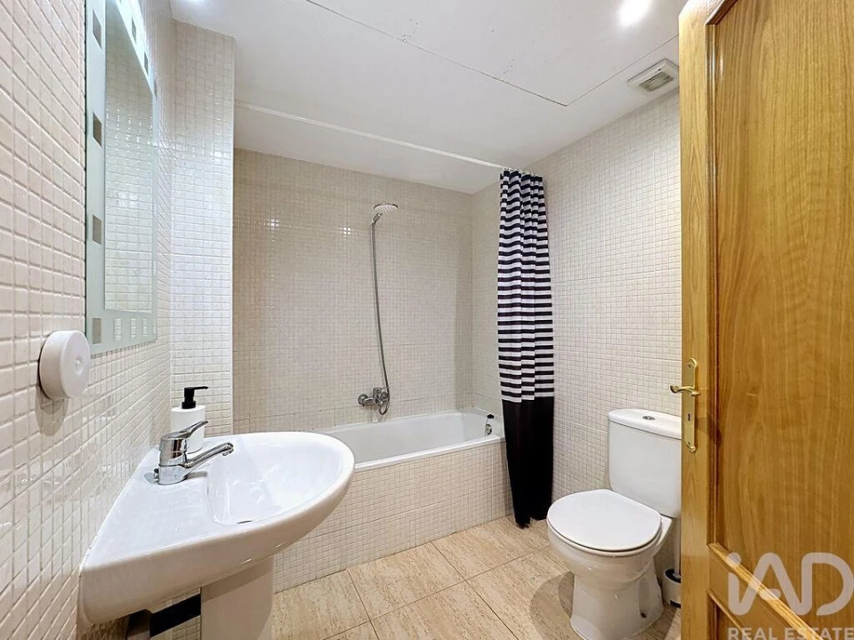 Apartamento T2 para Venda em Quarteira Foto 25