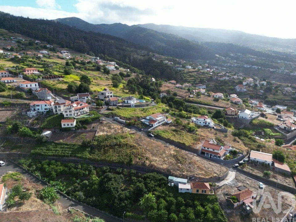 Terreno para Venda em Estreito da Calheta Foto 6
