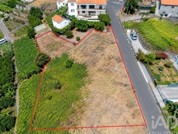 Terreno para Venda em Estreito da Calheta