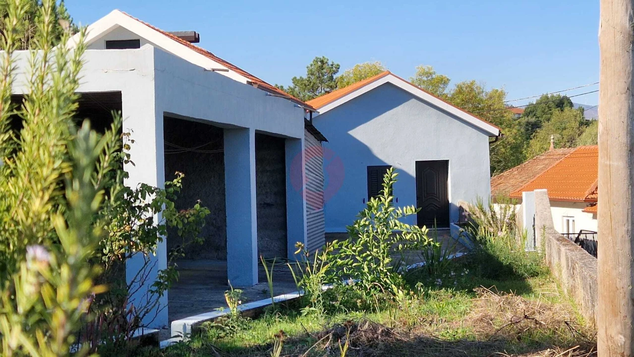 Moradia T2 para Venda em Sago, Lordelo e Parada Foto 2