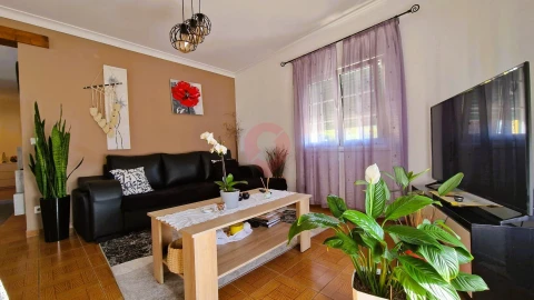Moradia T3 para Venda em Penso