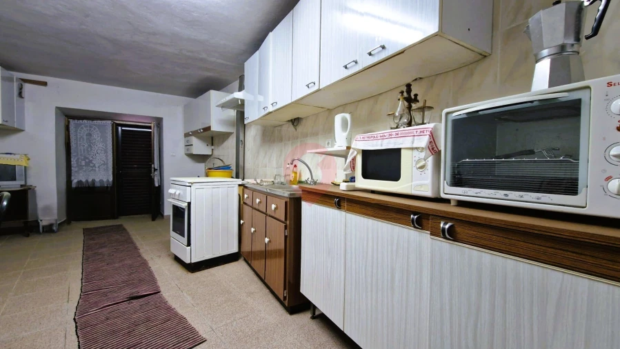 Moradia T2 para Venda em Cristoval Foto 4