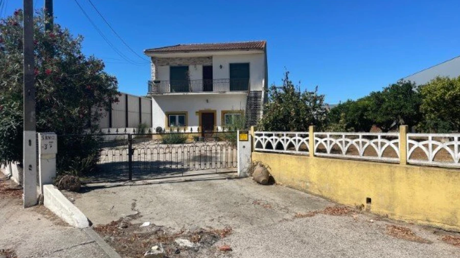 Moradia T6 para Venda em Golegã