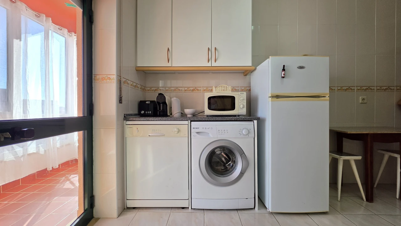 Apartamento T2 para Venda em Atouguia da Baleia Foto 12