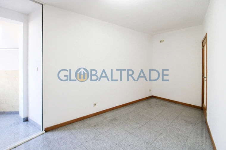 Apartamento T3 para Venda em Fânzeres e São Pedro da Cova Foto 15