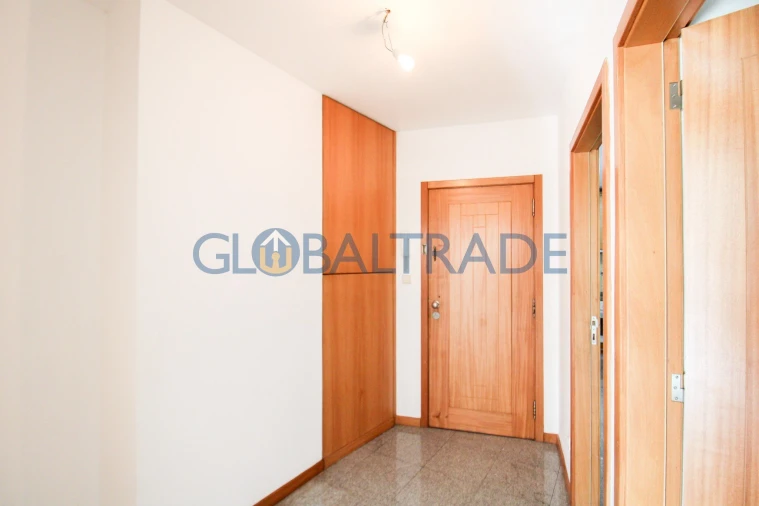 Apartamento T3 para Venda em Fânzeres e São Pedro da Cova Foto 7
