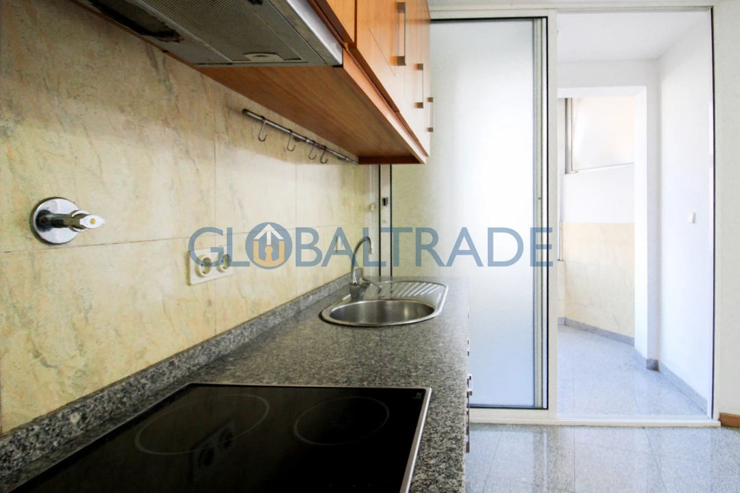 Apartamento T3 para Venda em Fânzeres e São Pedro da Cova Foto 13