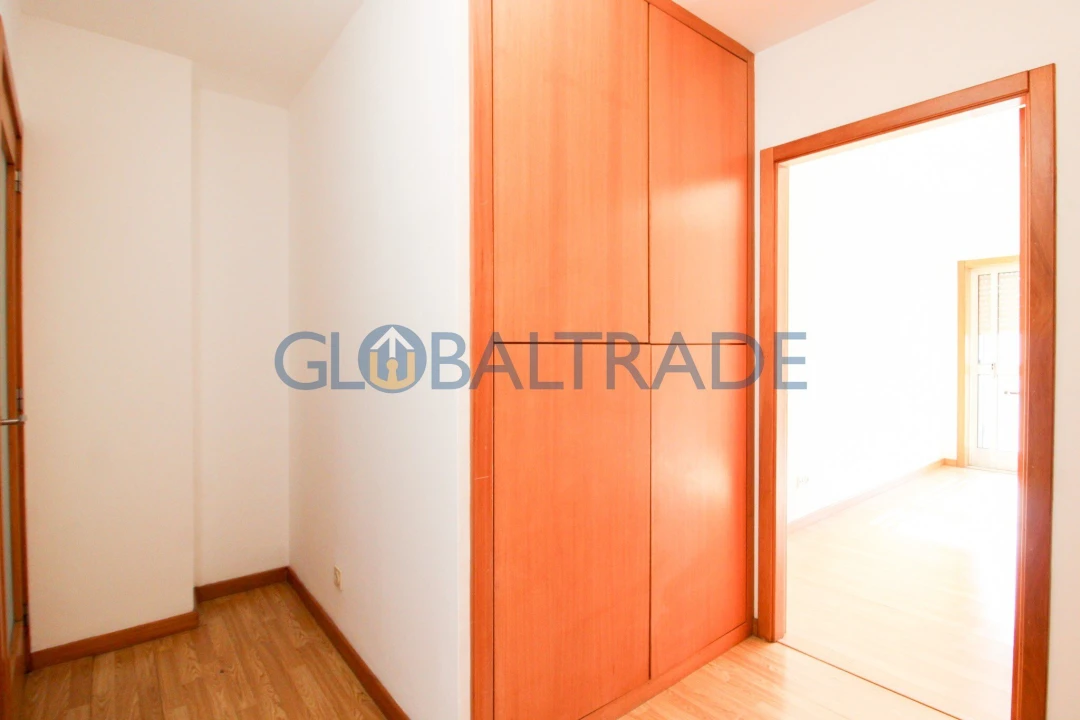 Apartamento T3 para Venda em Fânzeres e São Pedro da Cova Foto 20