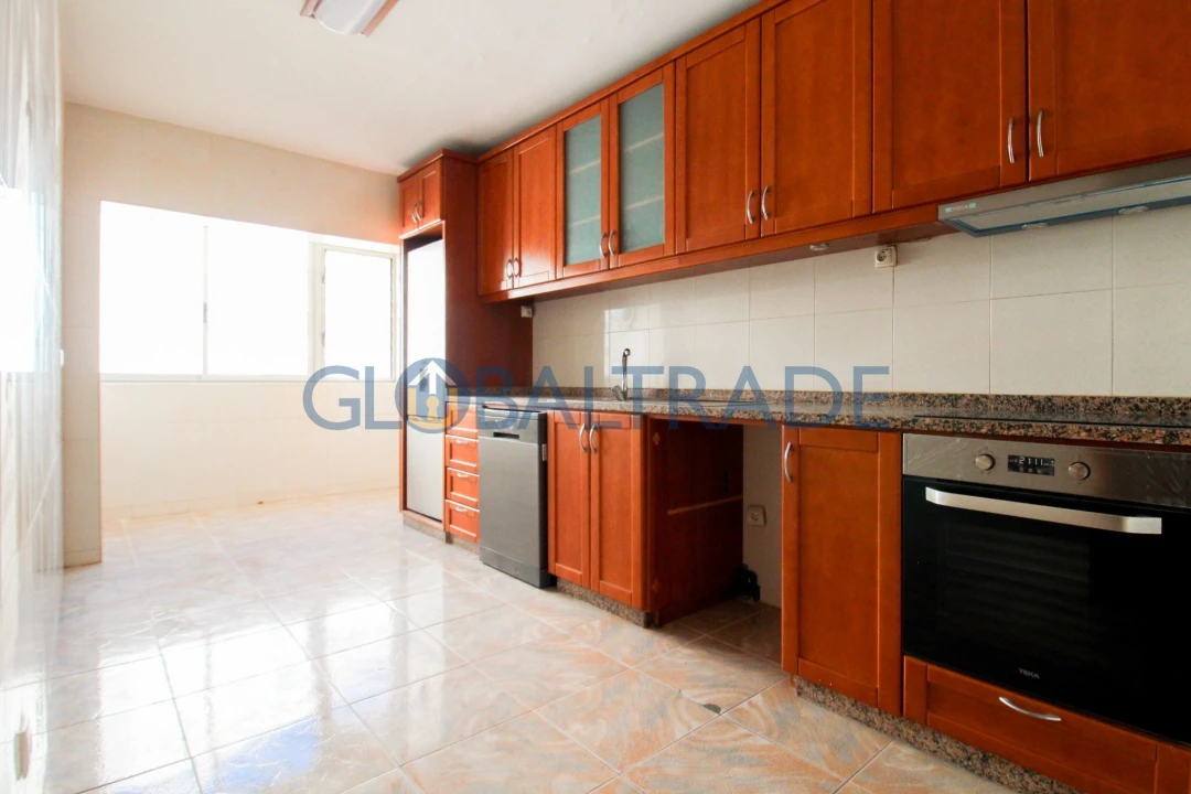 Apartamento T3 para Venda em Vilar de Andorinho Foto 7
