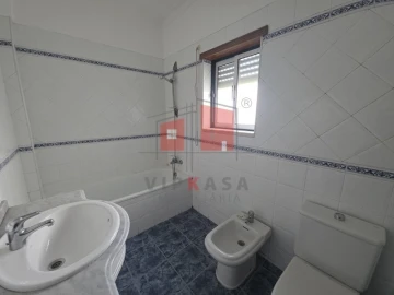 Apartamento T3 para Venda em Carregado e Cadafais