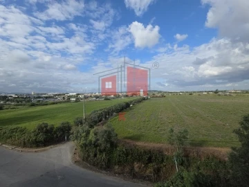 Apartamento T3 para Venda em Carregado e Cadafais