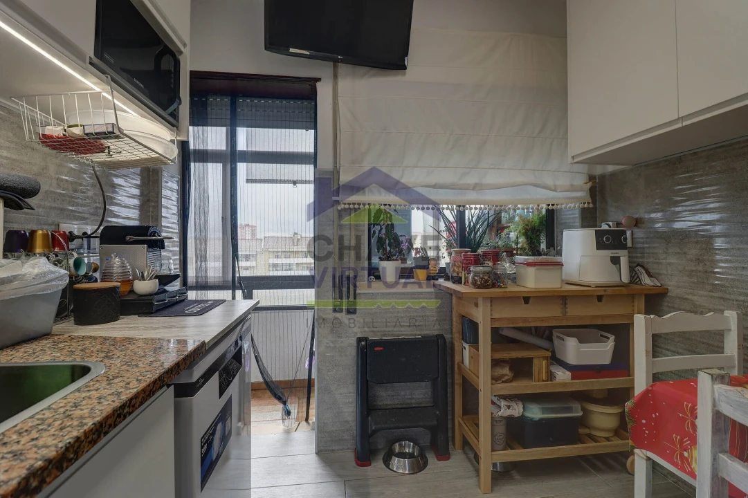 Apartamento T2 para Venda em Bombarral e Vale Covo Foto 7