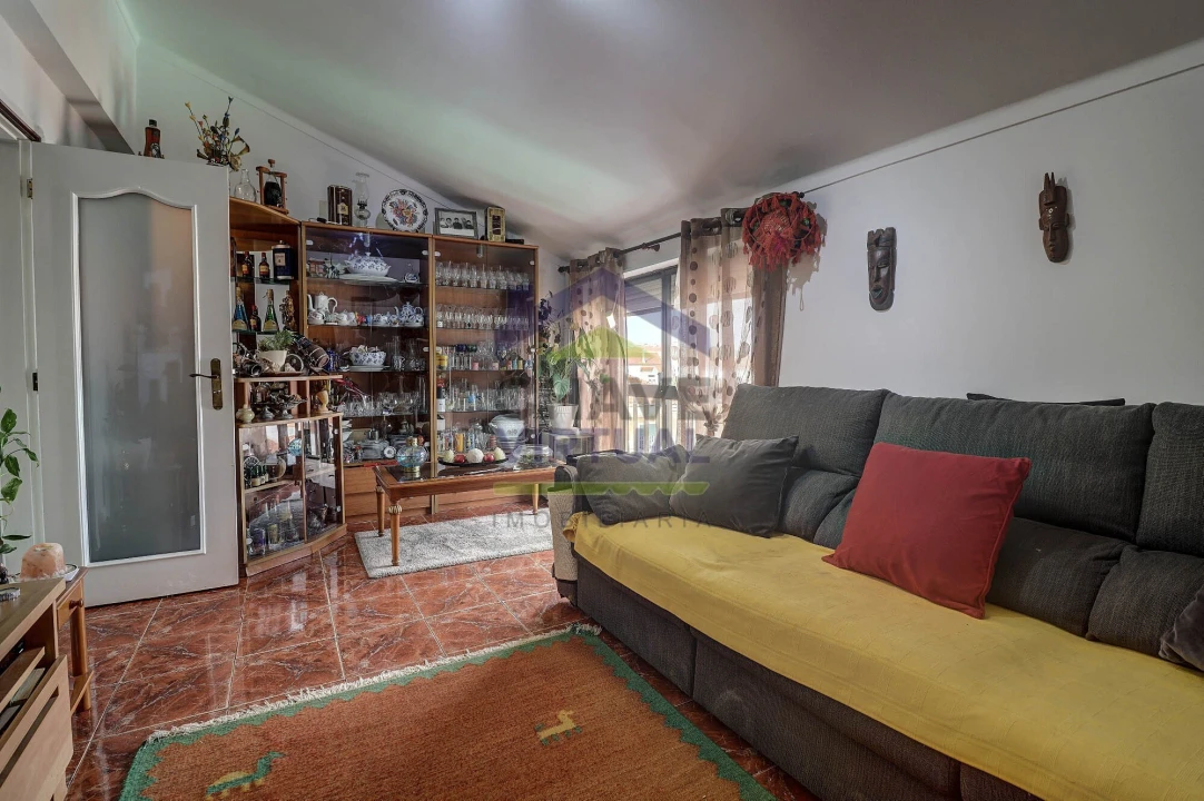 Apartamento T2 para Venda em Bombarral e Vale Covo Foto 10