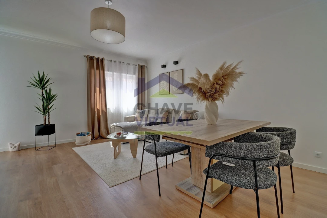 Apartamento T2 para Venda em Bombarral e Vale Covo Foto 2