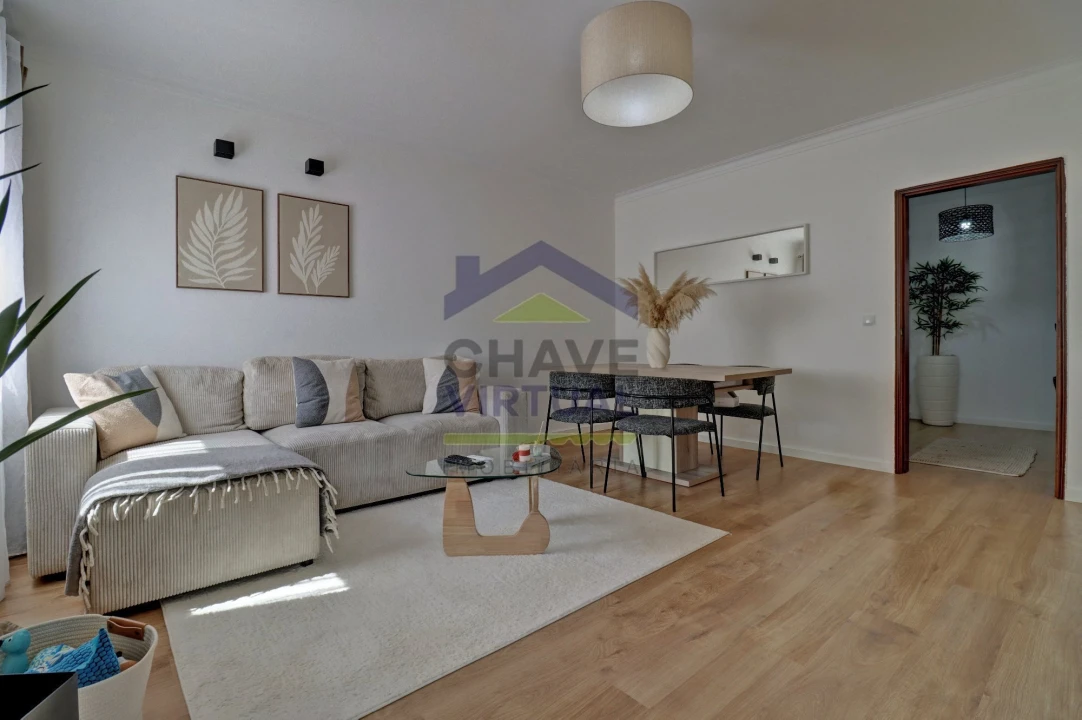 Apartamento T2 para Venda em Bombarral e Vale Covo Foto 6
