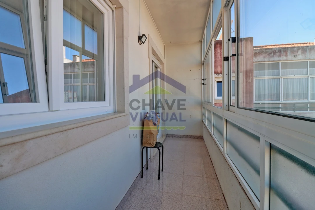 Apartamento T2 para Venda em Bombarral e Vale Covo Foto 20