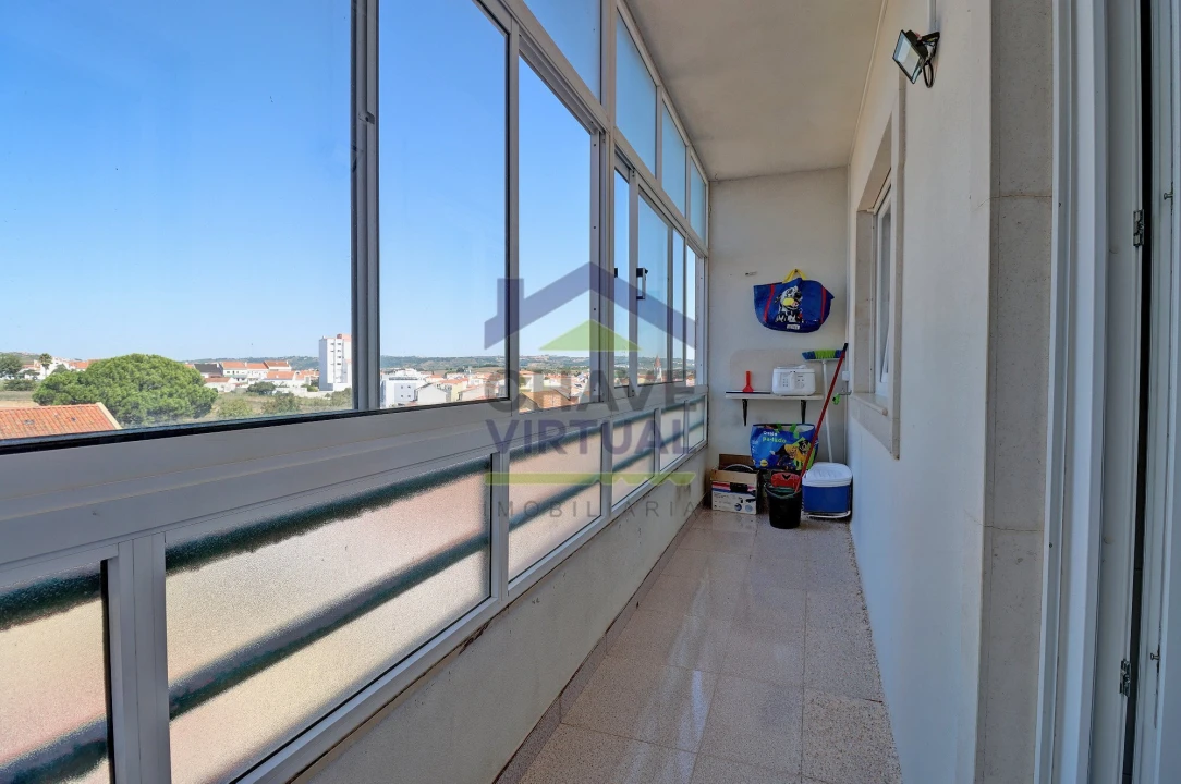 Apartamento T2 para Venda em Bombarral e Vale Covo Foto 19