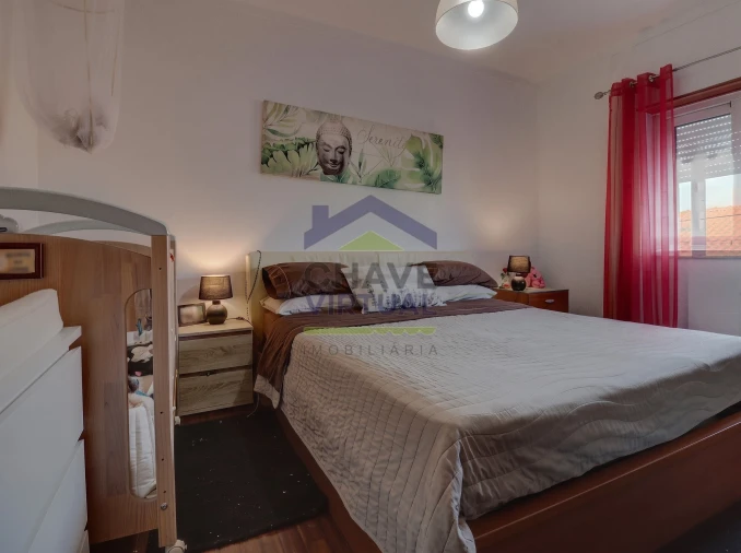 Apartamento T2 para Venda em Bombarral e Vale Covo Foto 14