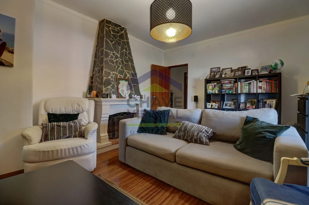 Apartamento T2 para Venda em Bombarral e Vale Covo Foto 6