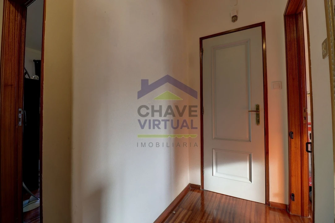 Apartamento T2 para Venda em Bombarral e Vale Covo Foto 20