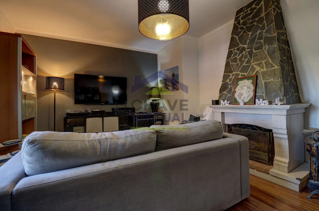 Apartamento T2 para Venda em Bombarral e Vale Covo Foto 8