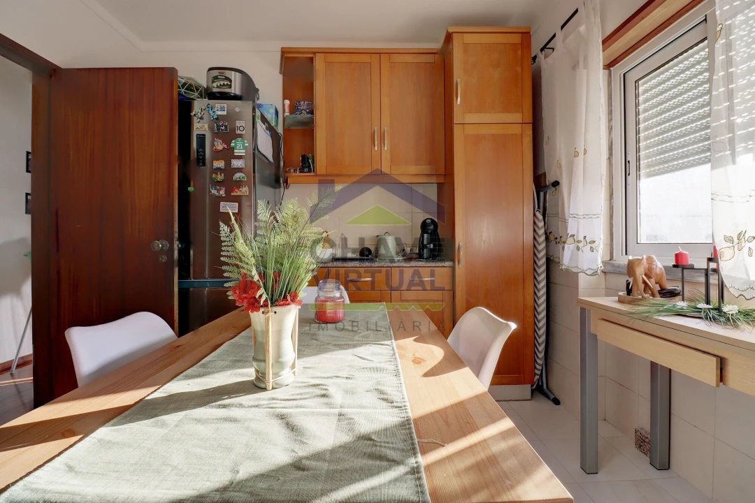 Apartamento T2 para Venda em Bombarral e Vale Covo Foto 3