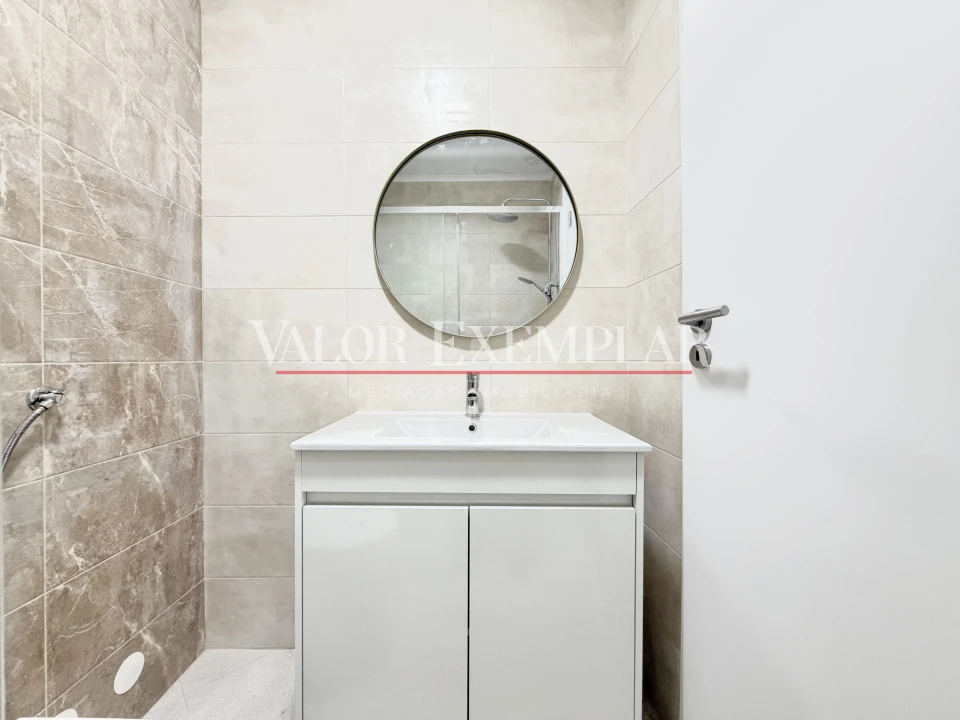 Apartamento T2 para Venda em Venteira Foto 13