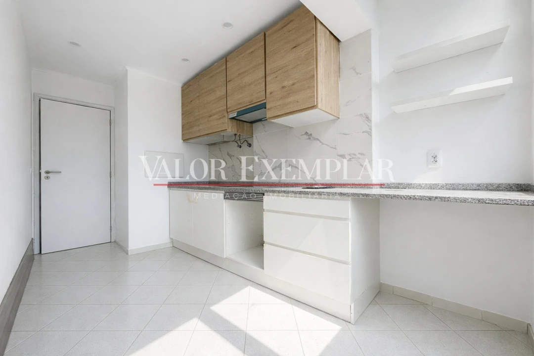 Apartamento T2 para Venda em Venteira Foto 5